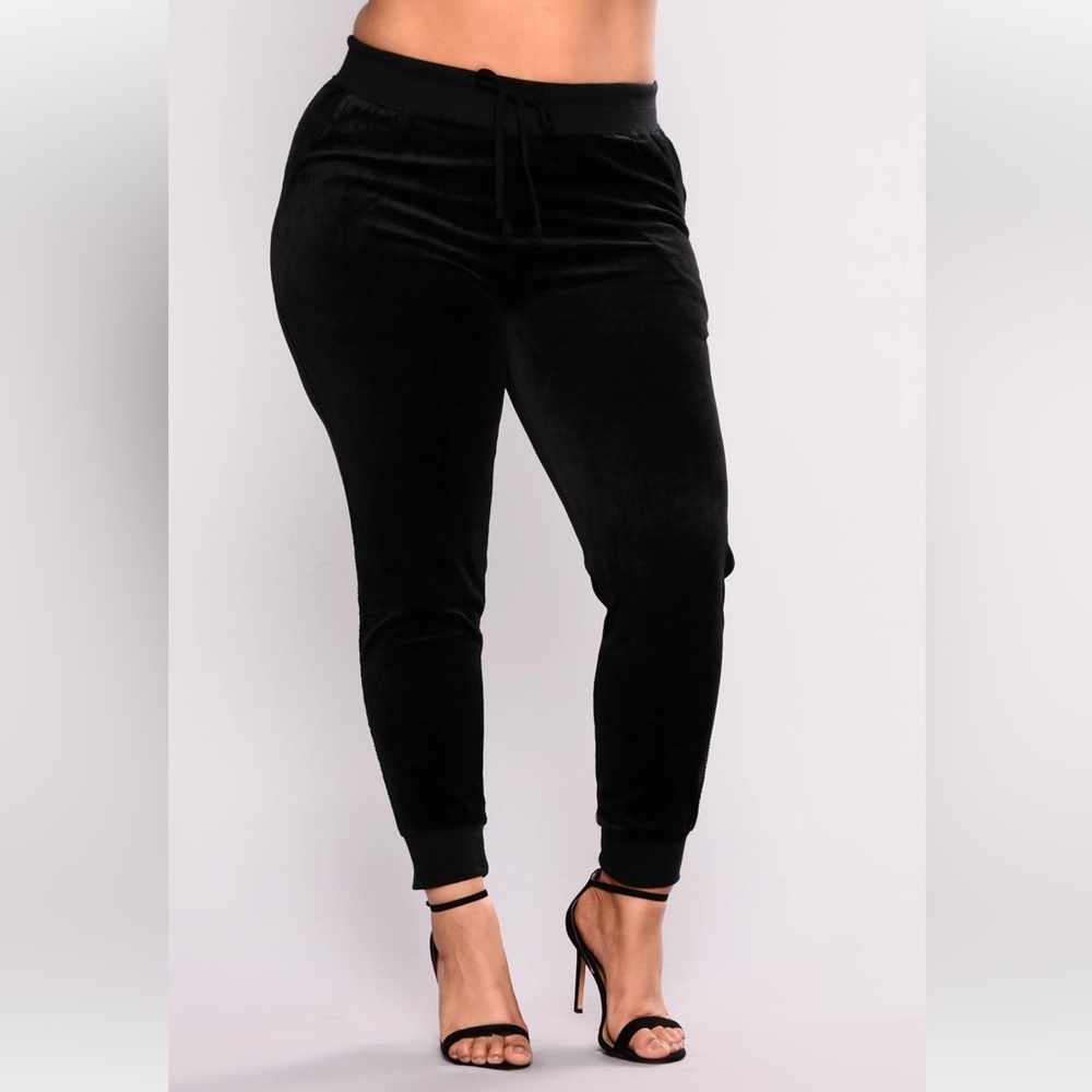 Fashion Nova Original Trendsetter Velour Pants Velour Jogger Black Size XL